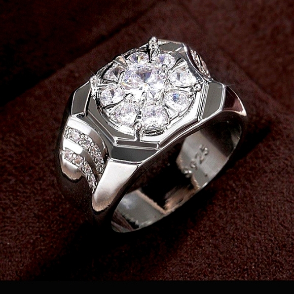 Iced out unisex ring size 8 - Picture 3 of 5